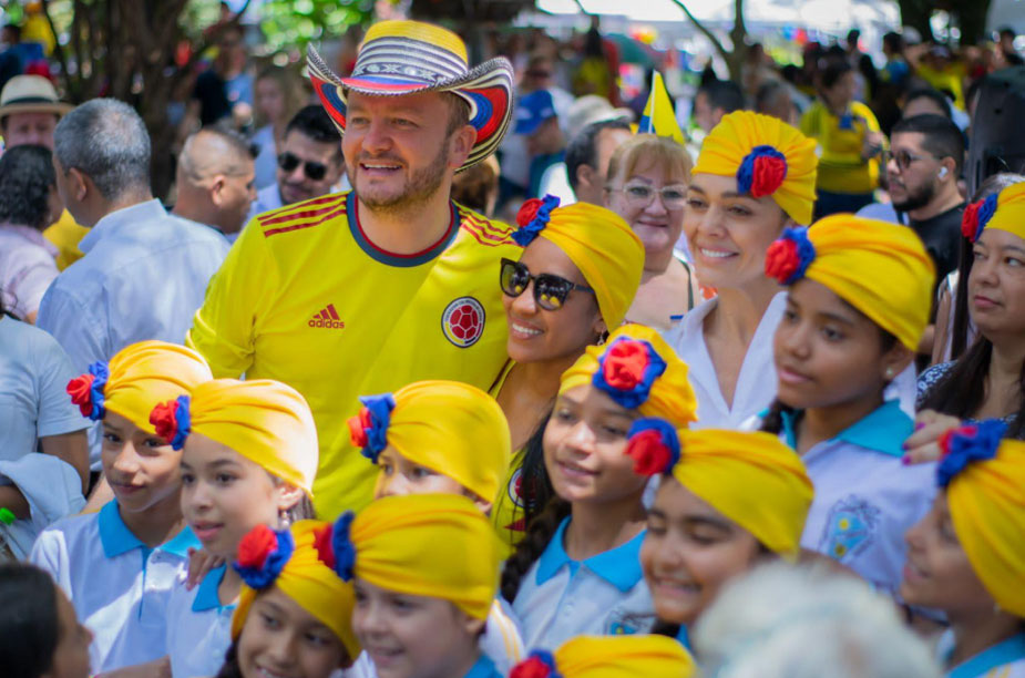 Santi Montoya Senado